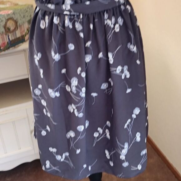 Lc Lauren Conrad Soft Woven Gray Dress. Romcom, Floral - Picture 8 of 13